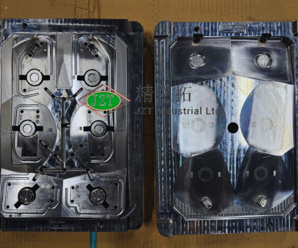 plastic injection molds